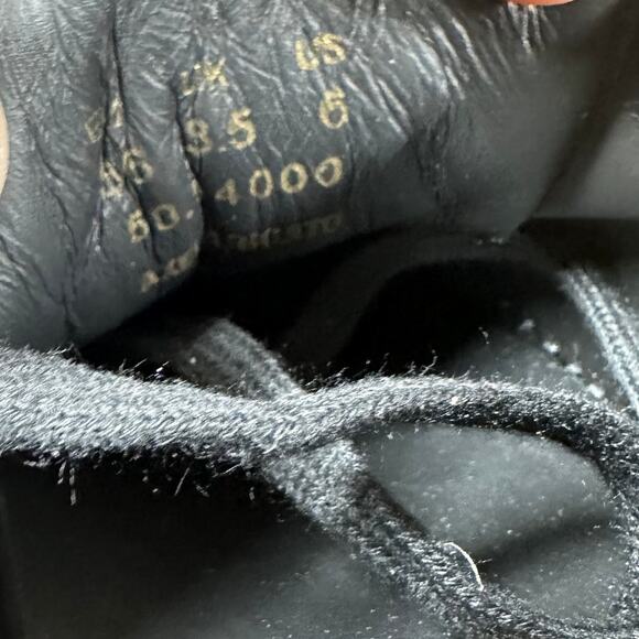 Axel Arigato NWOB Platform Sneaker Black Suede Size 6 Flat Laces Gold Stamp - Picture 8 of 9